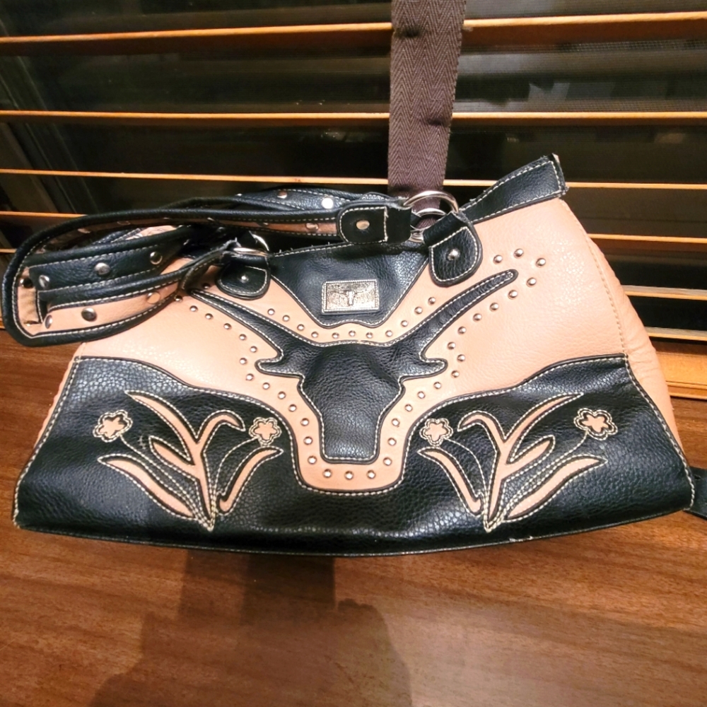 Haley Beez gently used southwestern leather purse